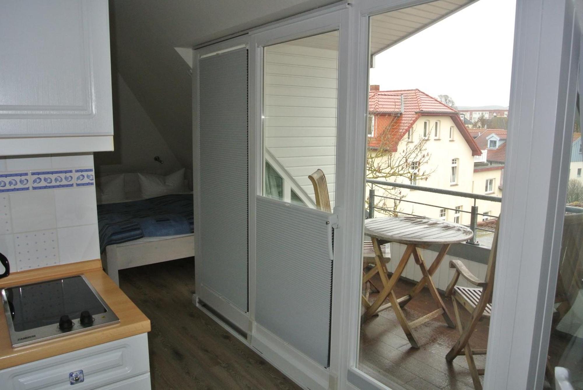 Ferienwohnungen Am Rosenhof Kuhlungsborn Ruang foto