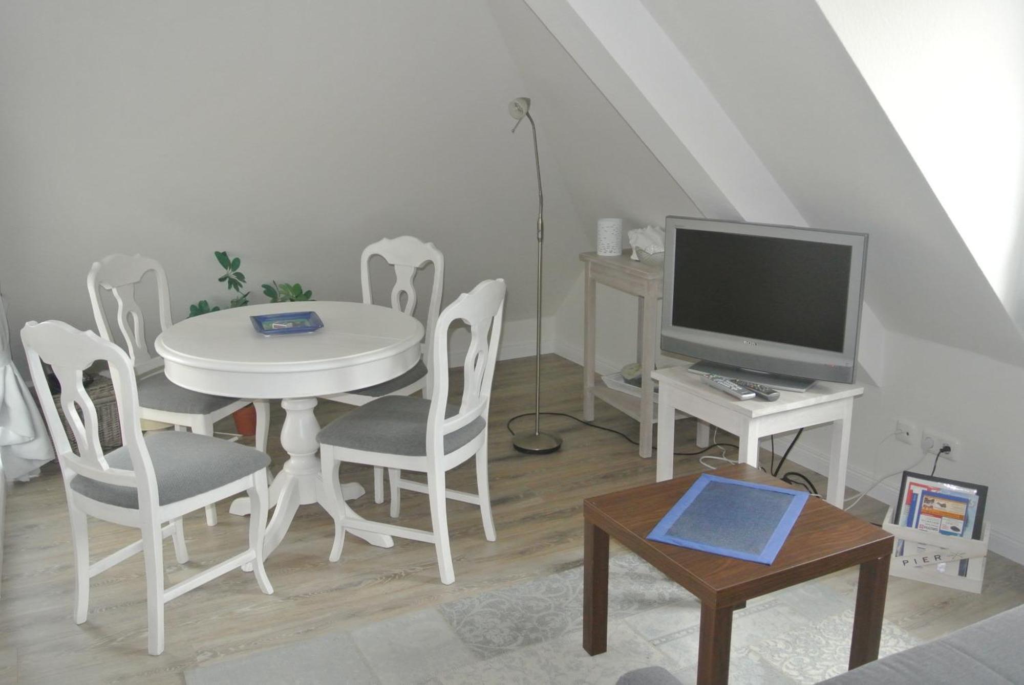 Ferienwohnungen Am Rosenhof Kuhlungsborn Ruang foto