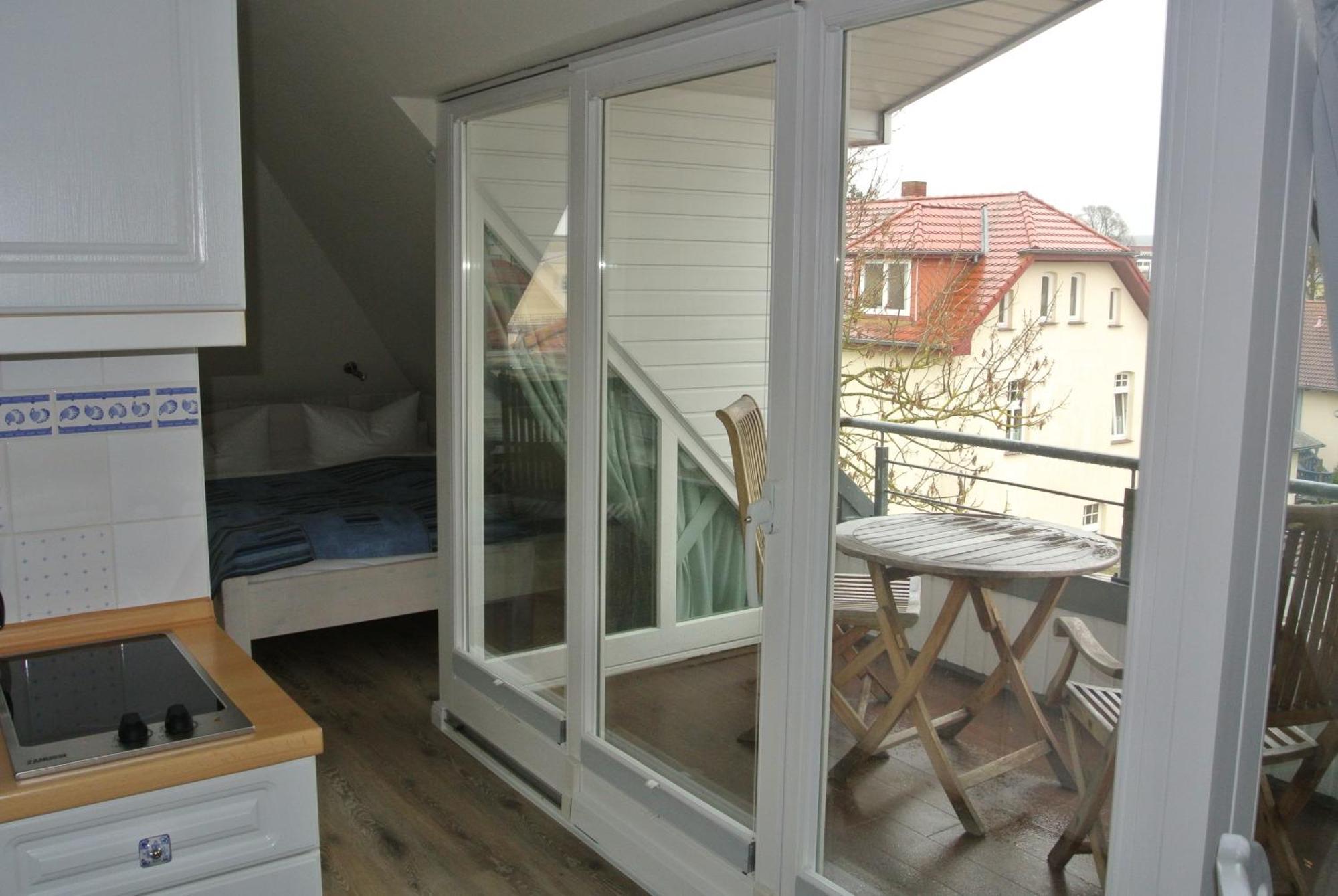 Ferienwohnungen Am Rosenhof Kuhlungsborn Ruang foto