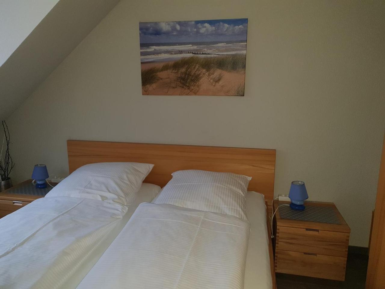 Ferienwohnungen Am Rosenhof Kuhlungsborn Ruang foto