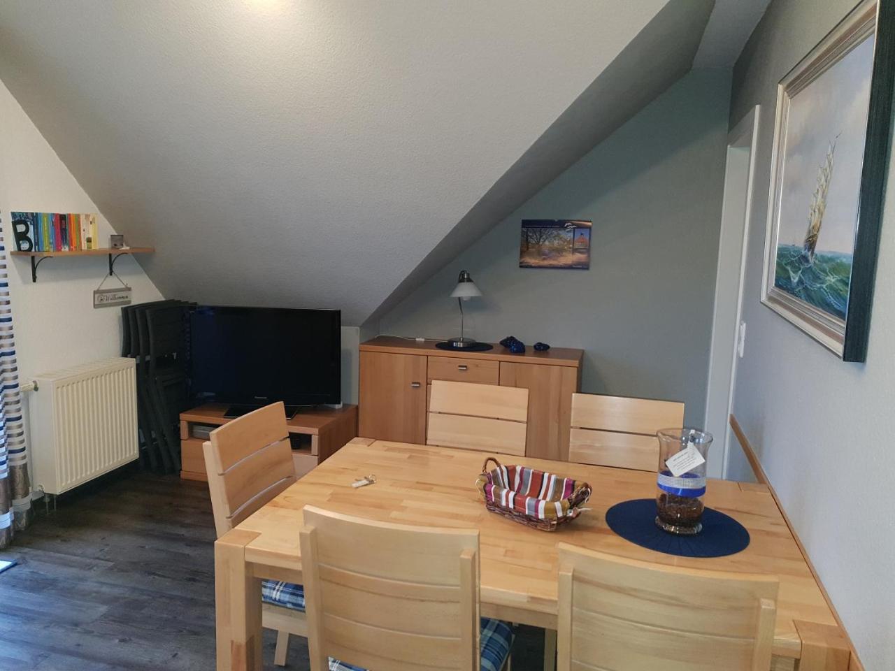 Ferienwohnungen Am Rosenhof Kuhlungsborn Ruang foto