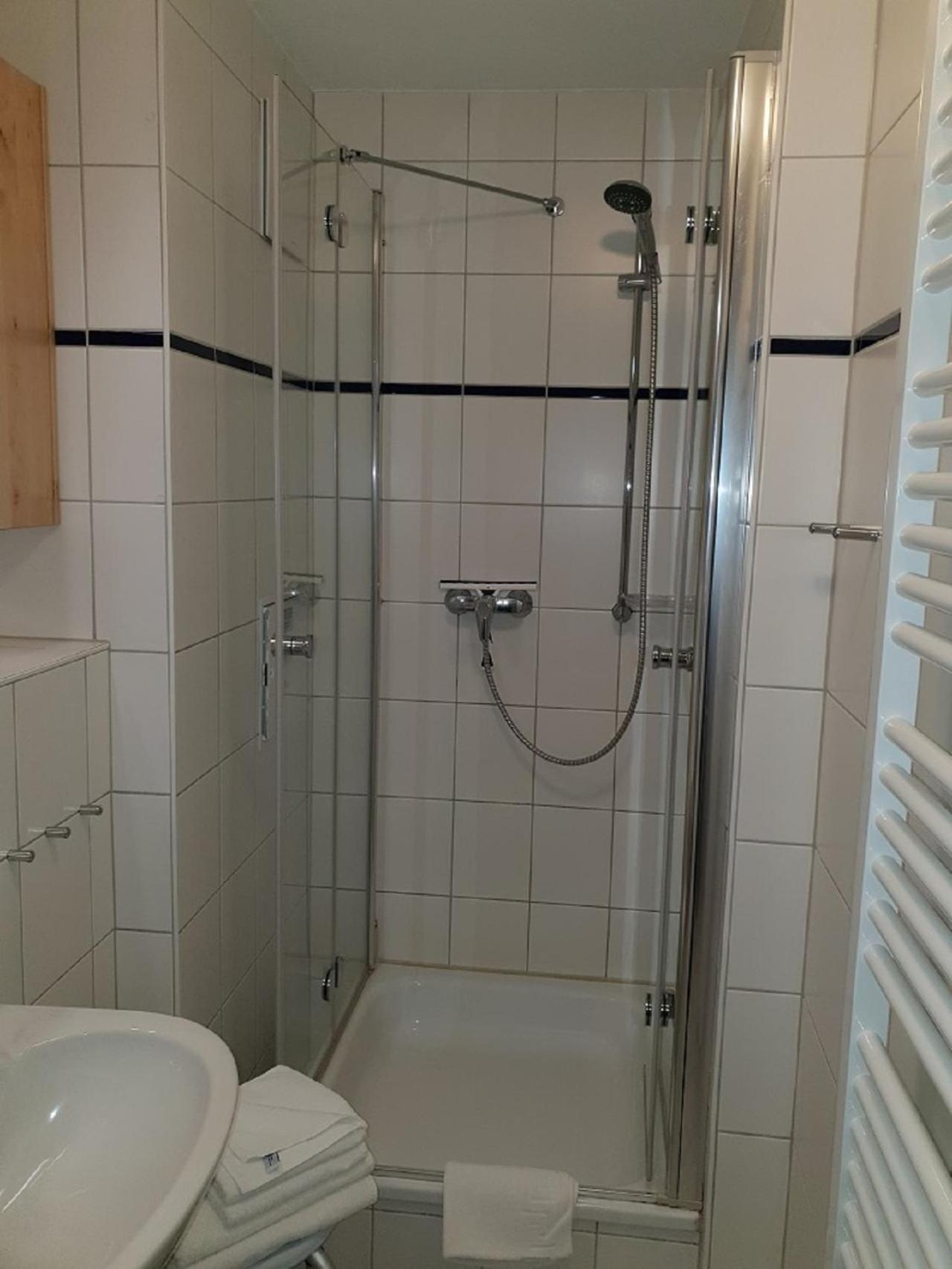 Ferienwohnungen Am Rosenhof Kuhlungsborn Ruang foto
