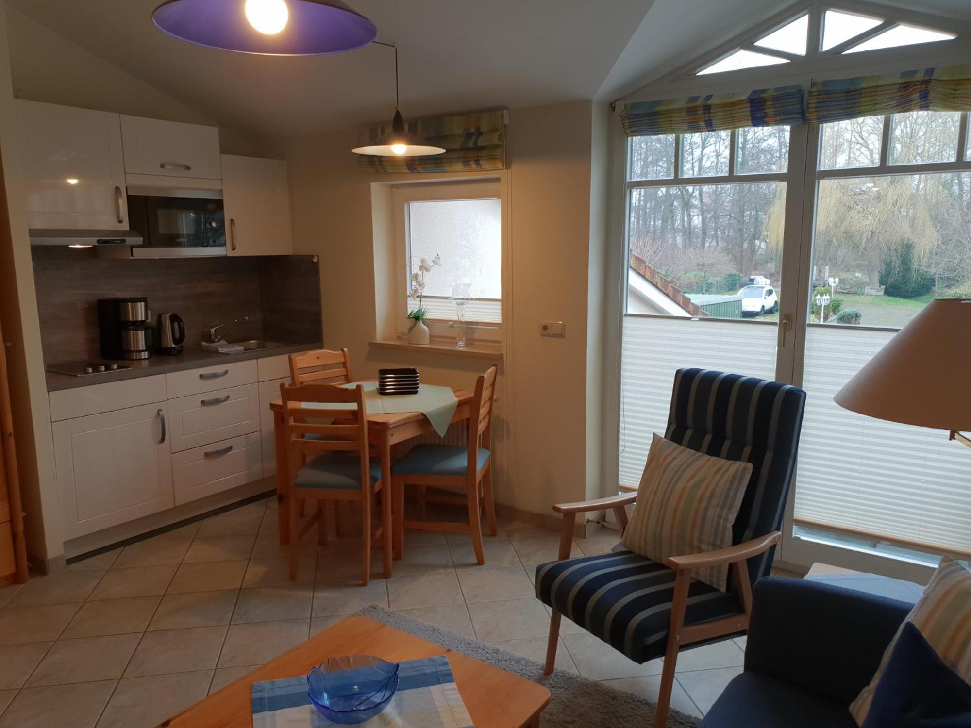Ferienwohnungen Am Rosenhof Kuhlungsborn Ruang foto